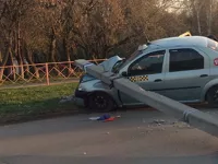 Авария с участием автомобиля такси в Заринске