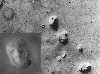 Знаменитое «лицо на Марсе» с врезом более качественной фотографии