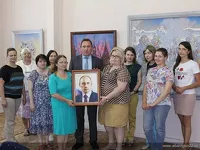 Андрей Щукин с портретом Владимира Путина