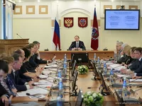 Виктор Томенко на первом совещании с краевым правительством 2 июня