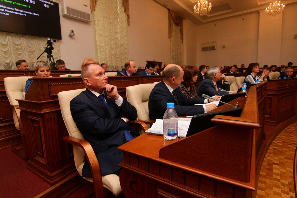 депутаты алтайского законодательного собрания