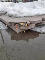 Разбитый фонтан