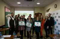 Победители проекта «Марафон идей» с жюри и партийцами
