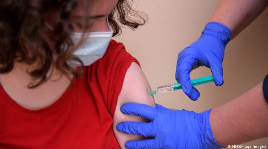 В скором времени вакцину от ковида смогут ставить детям