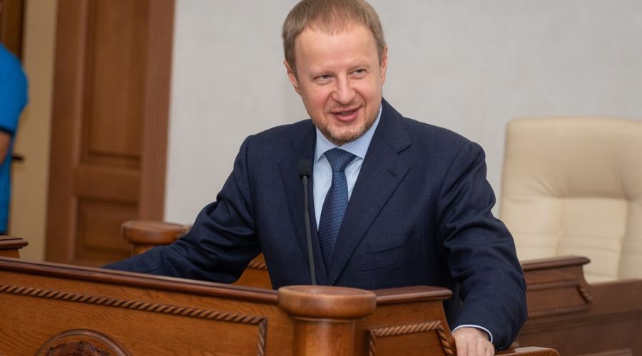 Виктор Томенко