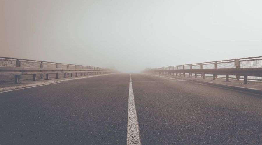 Мэрия Барнаула назвала помешавшую дорожной разметке осень «обстоятельствами непреодолимой силы»