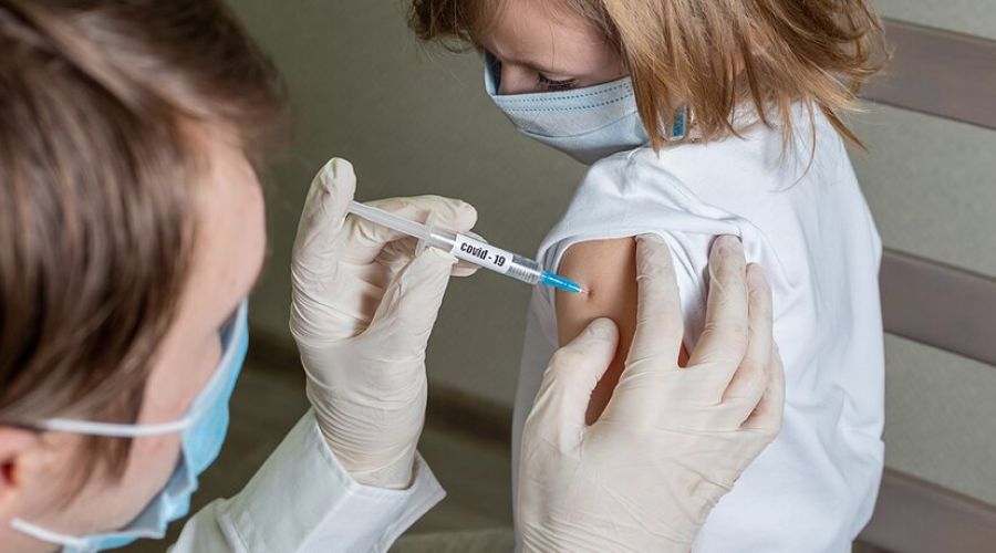 В Алтайский край поступила первая партия детской вакцины от коронавируса (обновлено)