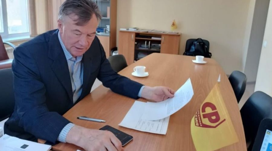 Александр Терентьев работает с обращениями граждан