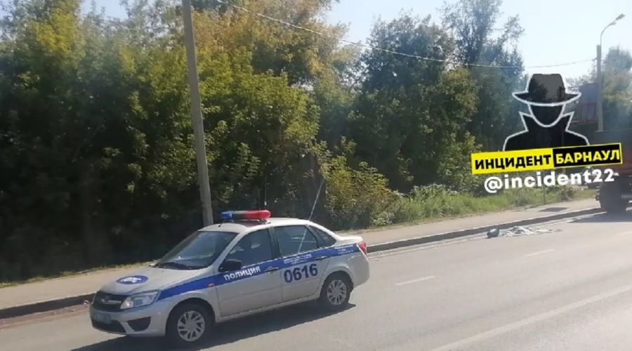 Сбившему трех женщин на Змеиногорском тракте водителю «КамАЗа» грозит до 15 лет заключения