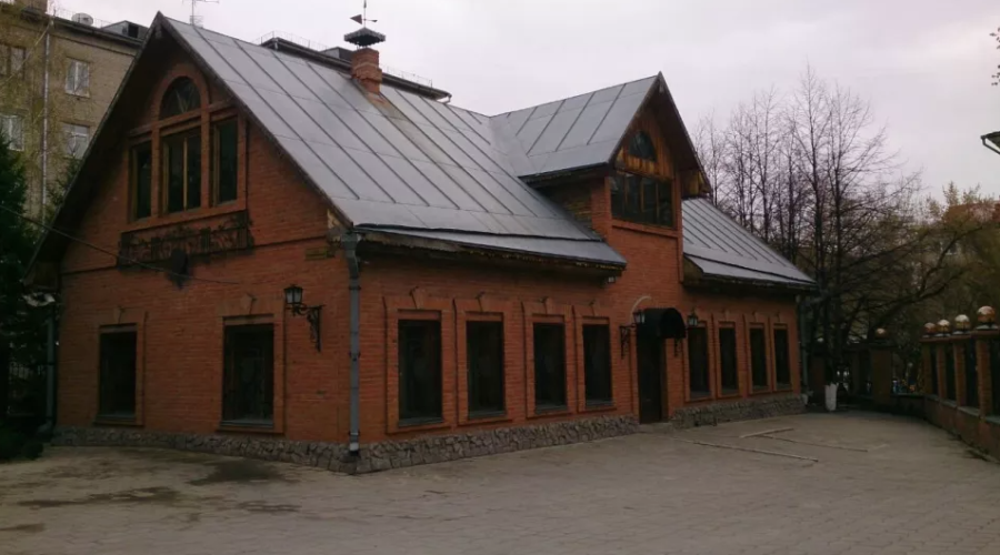 Новый руководитель алтайского отделения ЛДПР купил особняк с политической историей в центре Барнаула