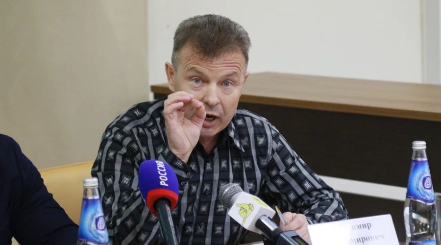 Владимир Безугляк, директор по правовой и кадровой работе ЛХК «Алтайлес»