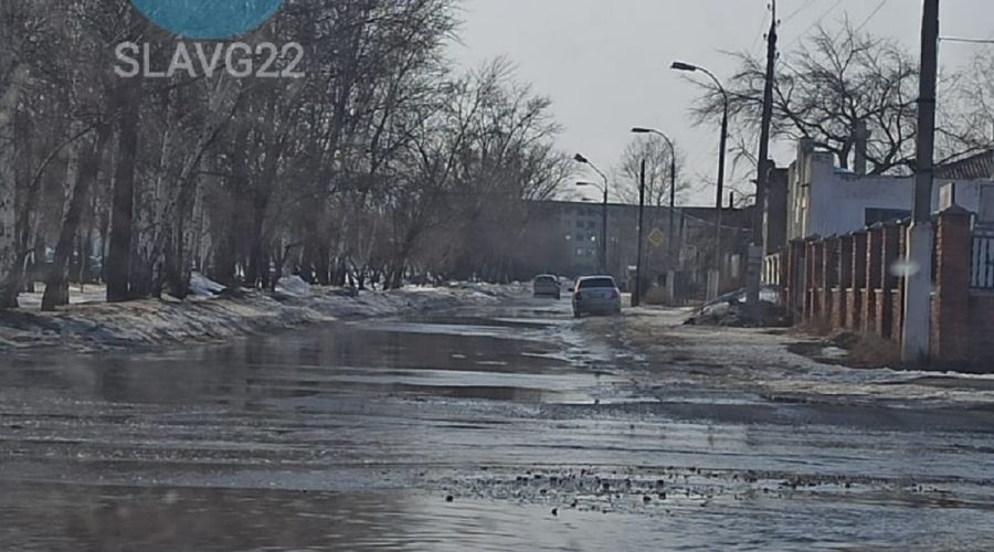Алтайский край столкнулся с неожиданным обострением ситуации с талыми водами