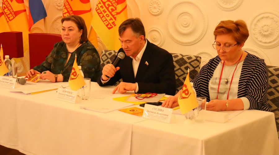 Алтайские социалисты на внеочередной конференции обновили партийный совет и избрали делегатов на съезд в Москву