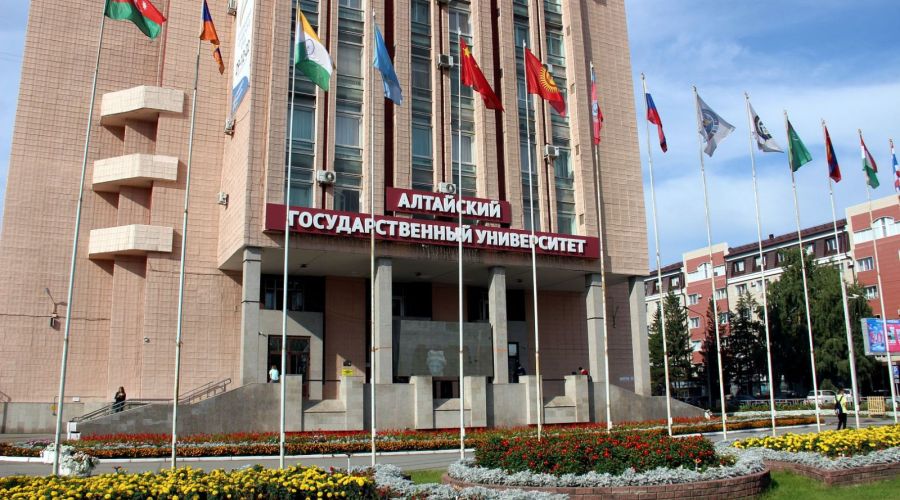 Обычная практика: в АлтГУ объяснили необходимость перелетов руководства бизнес-классом