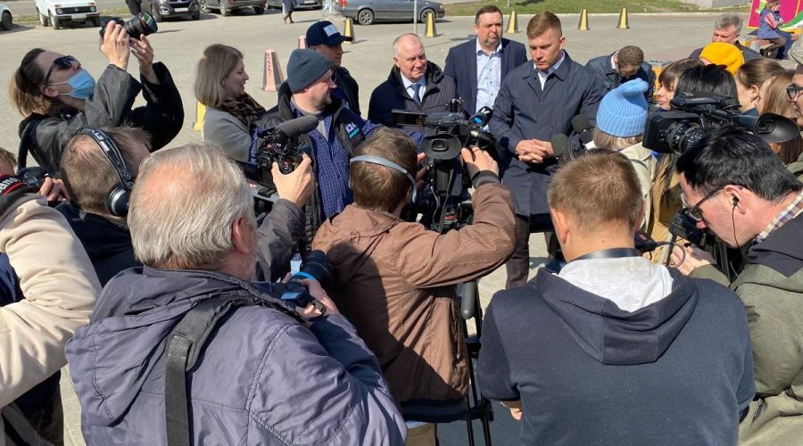 Мэрия Барнаула «запрягла телегу» для информирования горожан о ремонте моста на Новом рынке