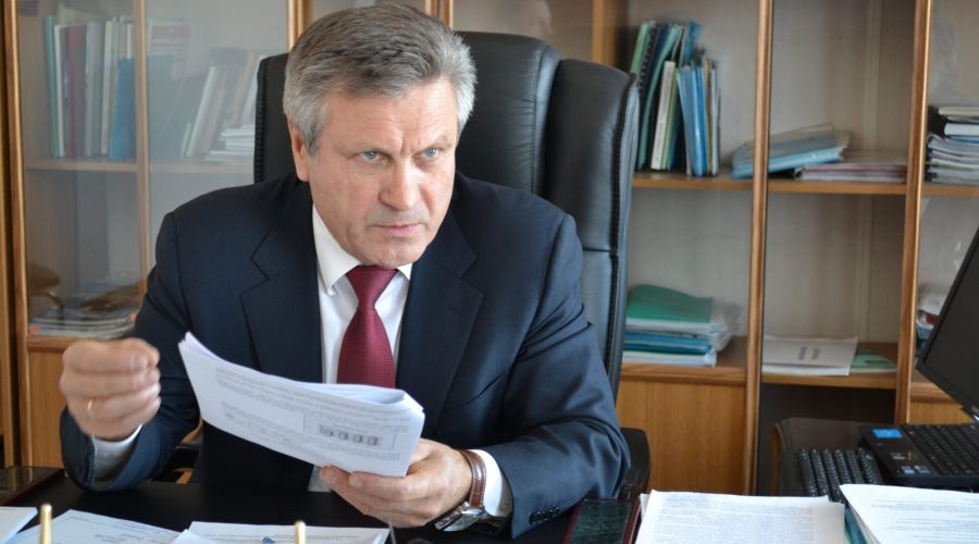 Президент Алтайского госуниверситета снова кратно превзошел ректора по уровню годового заработка