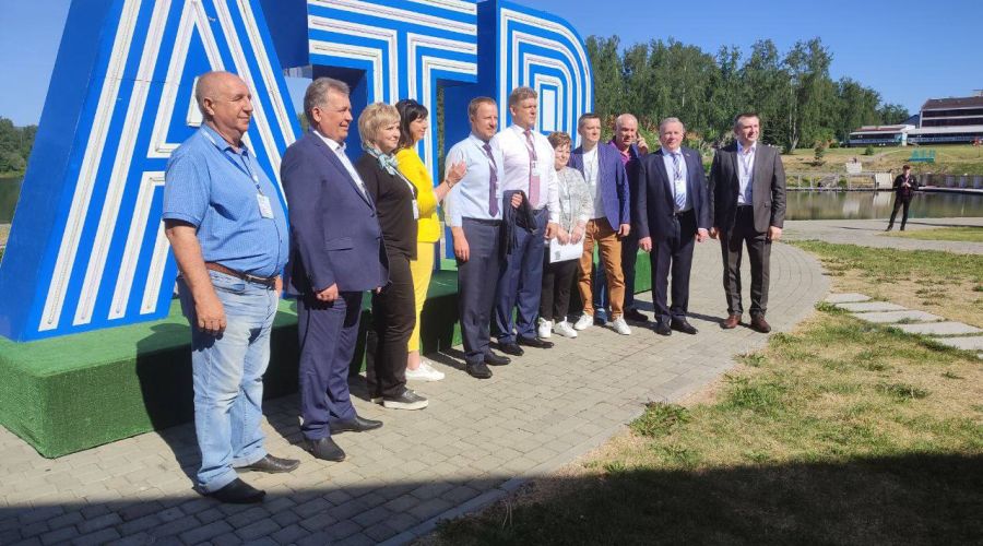 В Алтайском крае власти торжественно открыли молодежный образовательный форум АТР