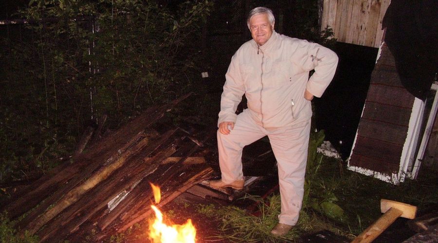 В Алтайском крае простятся с известным защитником прав предпринимателей Эдуардом Черченко