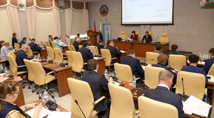 Суммарные доходы депутатов Барнаульской гордумы &laquo;просели&raquo; после ухода самых &laquo;зажиточных&raquo; избранников