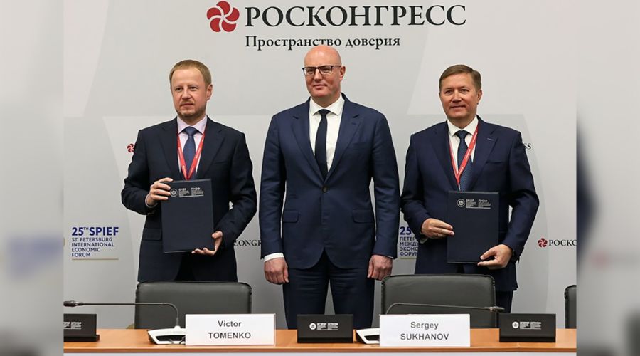 Виктор Томенко, Дмитрий Чернышенко и Сергей Суханов