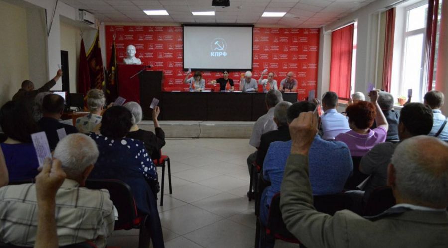 КПРФ определилась с первой тройкой на выборы в Барнаульскую гордуму