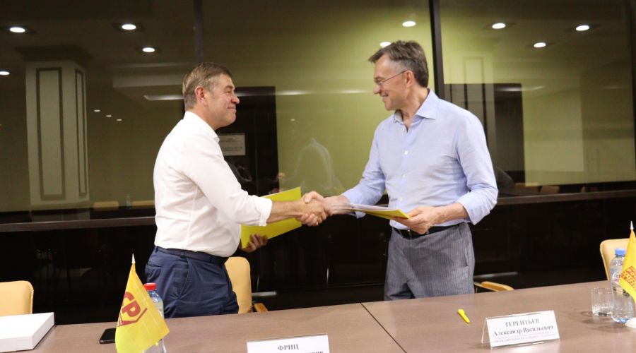 Алтайские социалисты заключили соглашение о сотрудничестве с краевым союзом предпринимателей