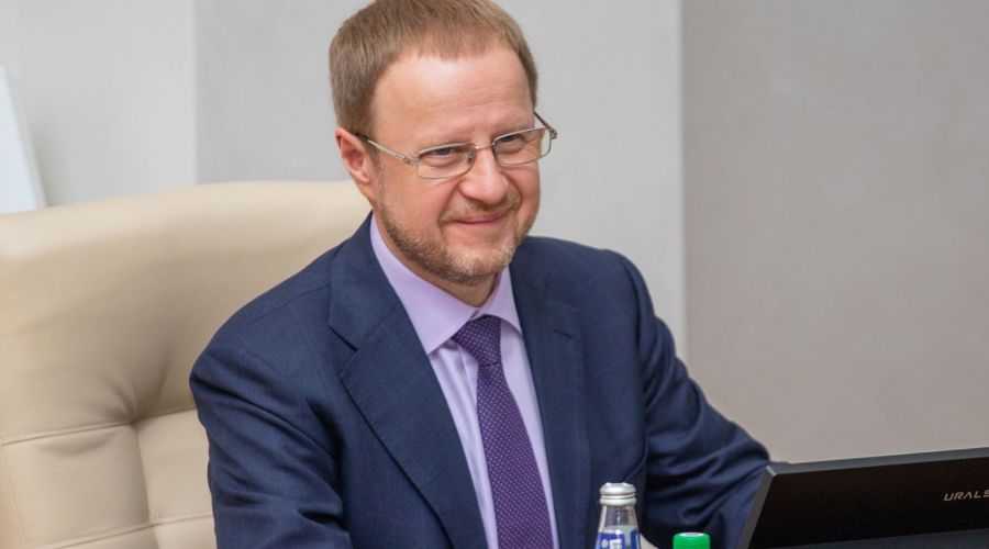 «Внесли и внесли»: в правительстве Алтайского края ответили на санкции Великобритании к Виктору Томенко