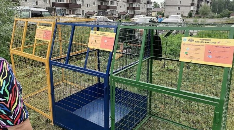 «Не Майами»: пользователи Сети обсуждают торжественное открытие мусорки в алтайском селе