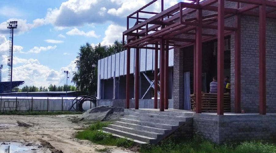 Прокурор края проверил «затормозившую» в начале года стройку детсада в Барнауле