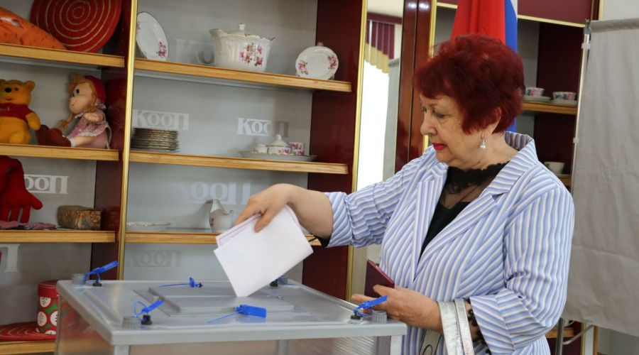 Единороссы с заметным отрывом выходят в лидеры по предварительным результатам выборов в Барнауле