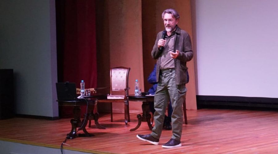 В Горно-Алтайске — учить