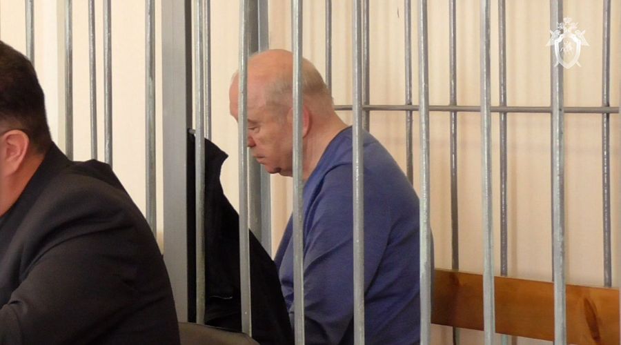 «Адью»: бывшему зампреду алтайского правительства дали 14 лет «строгача» и крупный штраф за серию преступлений