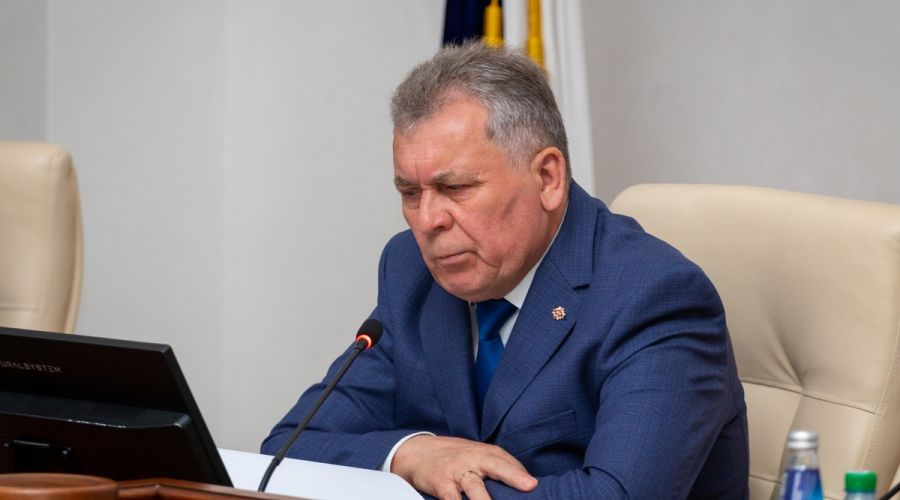 «Начнем с однодневного заработка»: депутаты и аппарат Алтайского Заксобрания помогут мобилизованным и их семьям