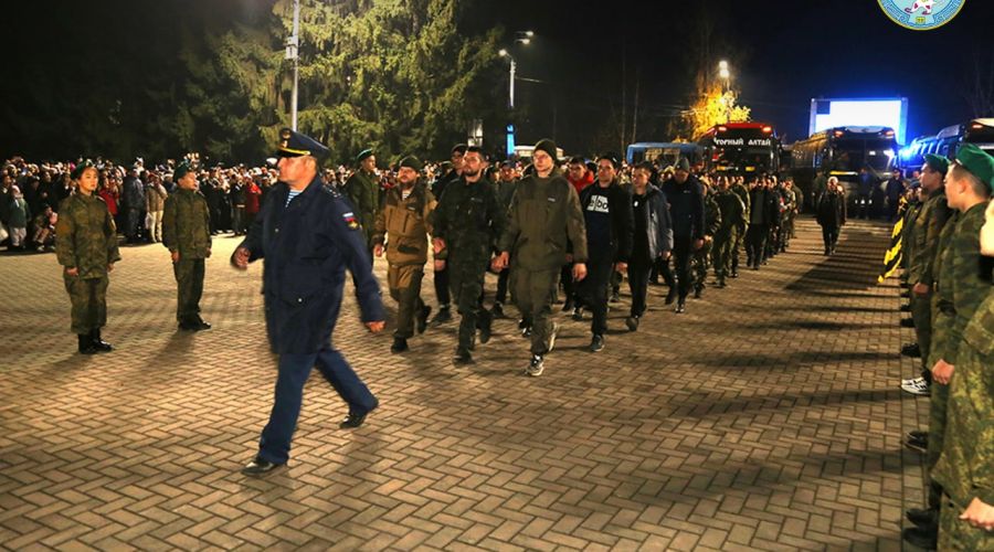 Из Республики Алтай отправили первые группы резервистов в рамках частичной мобилизации