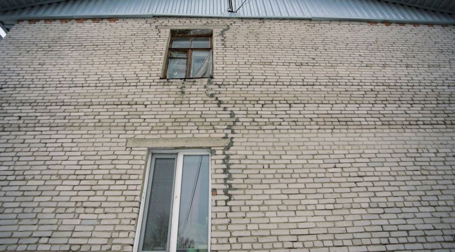 Следком и прокуратура проверят еще один «треснувший» дом в Барнауле