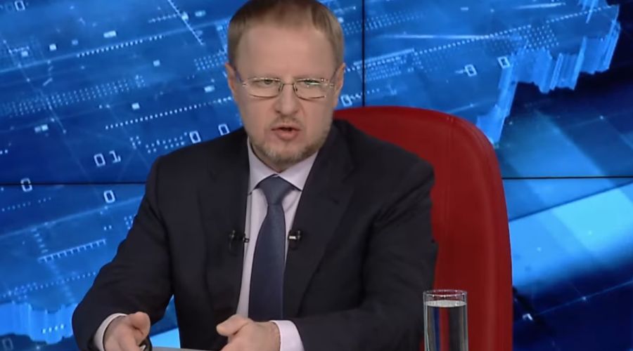 Алтайский губернатор прокомментировал острые темы роста тарифов на ЖКУ и общественного транспорта в Барнауле