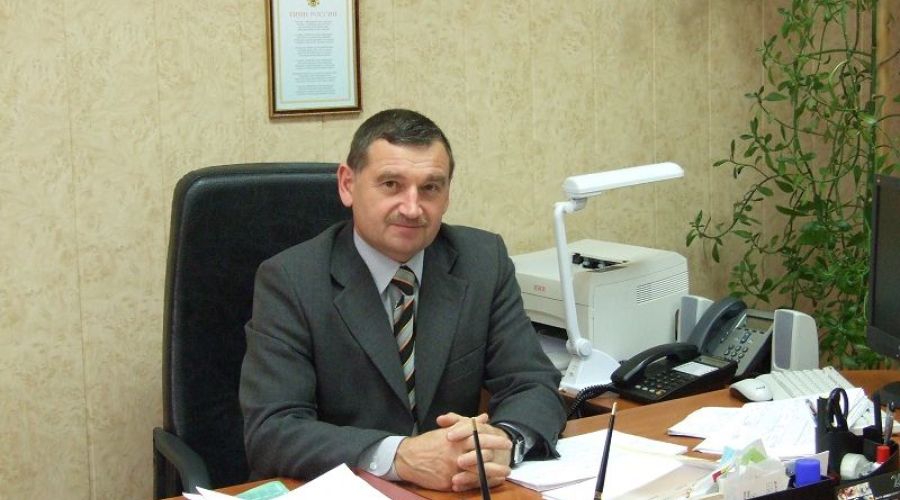 Сергея Давыденко в очередной раз усадили в кресло главы Бурлинского района