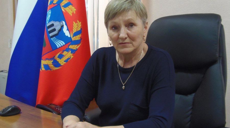 В Усть-Пристанском районе единогласно переизбрали «проверенную» главу