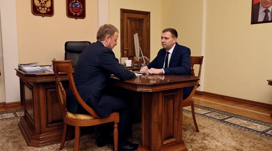 Глава Бийска попросил губернатора помочь с покупкой тяжелой дорожной техники