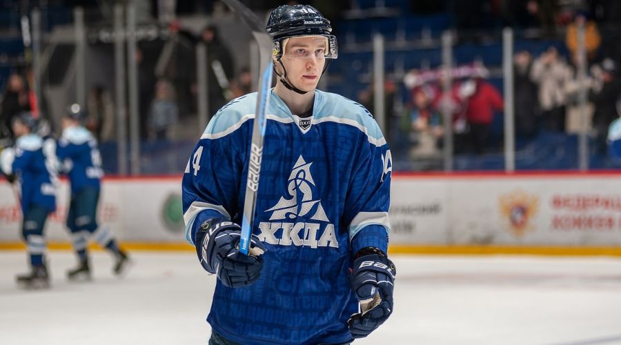 Хоккеисту «Динамо Алтай» удалили почку после жесткого столкновения с соперником на льду