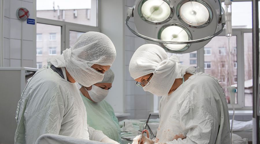 Не дотянули до процента: алтайский Минздрав раскрыл изменение численности медиков в крае за год