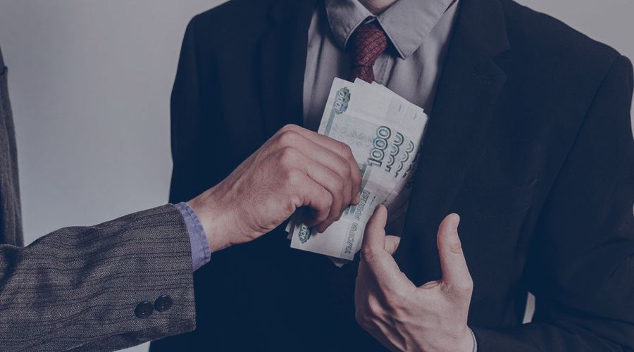 Средний размер взятки в Алтайском крае вырос до рекорда за последние годы