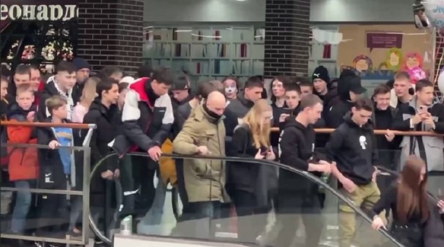 Полиция пыталась пресечь возможные беспорядки в алтайских ТЦ на волне популярности ЧВК «Редан» (обновлено)