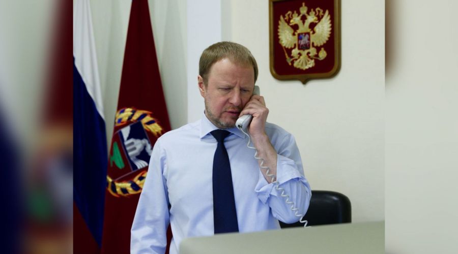 Виктор Томенко обсудил с главами алтайских районов процесс восстановления пострадавших от бури объектов