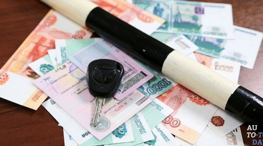 Водители переполненных барнаульских автобусов с начала года заработали штрафов на четверть миллиона