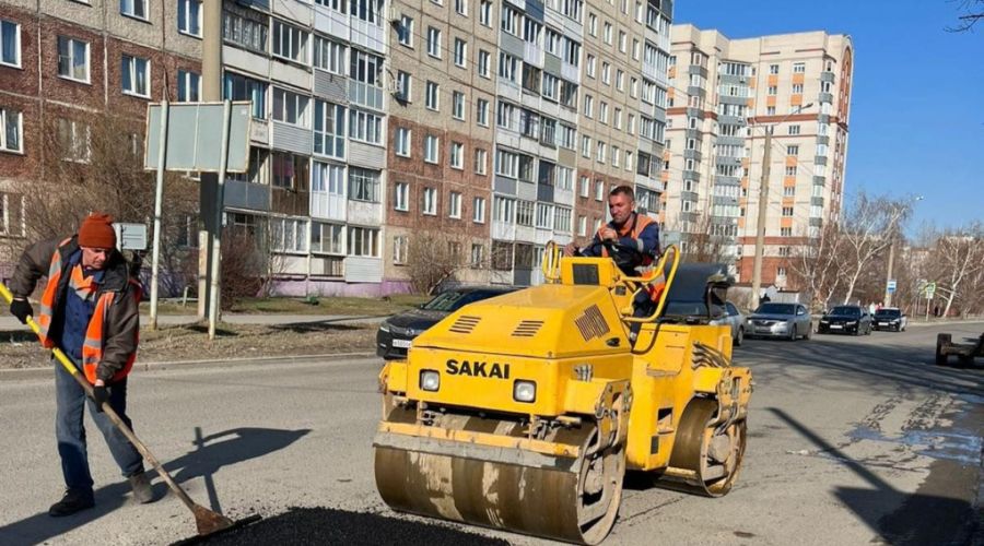 Подрядчиков привлекли к «исправительным» работам после прошлогоднего ремонта дорог в Барнауле
