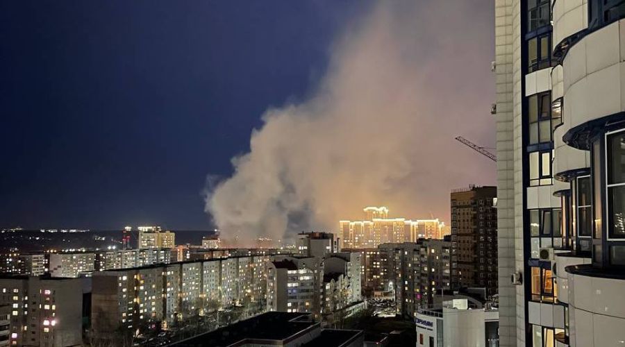 «Скоро новый ЖК построят»: в центре Барнаула произошел крупный пожар