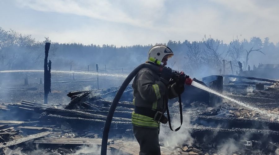 Край огня: в нескольких алтайских селах произошли пожары
