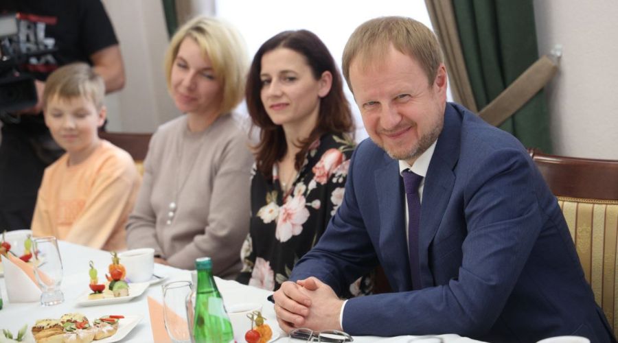 Виктор Томенко открыл в Барнауле филиал фонда помощи ветеранам спецоперации