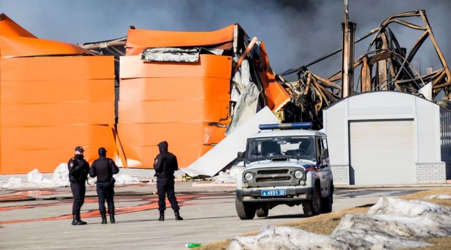 Владелец сгоревшего склада в Барнауле не оставляет попыток взыскать миллиард рублей с арендатора